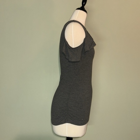 CANDIE’S gray top blouse with keyhole design and cold shoulder women’s size XS - Picture 7 of 9